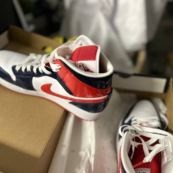 Nike Air Jordan 1 Mid Champ Size US 10 - Picture 3 of 7